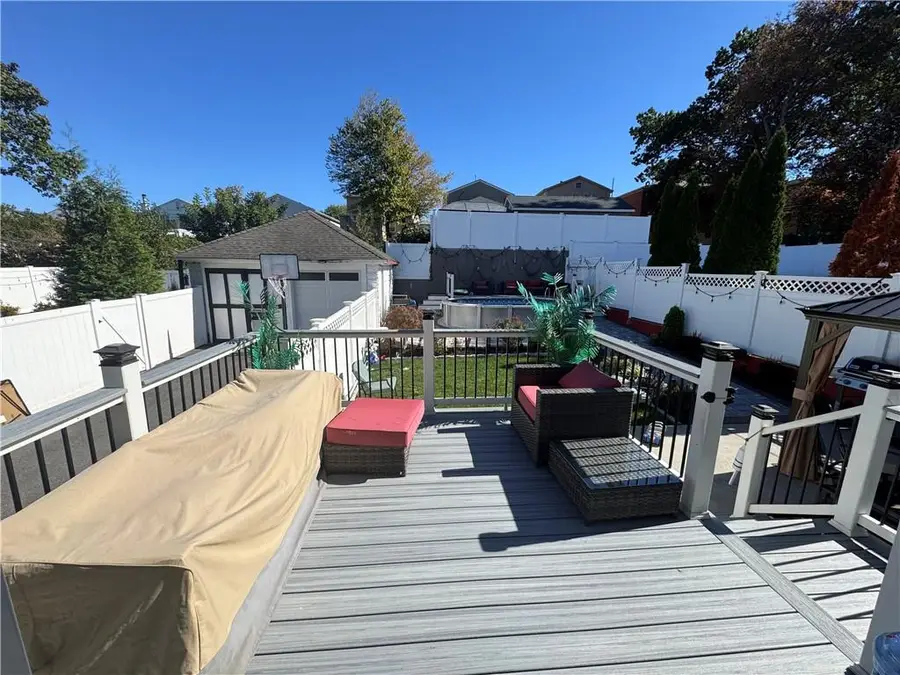 179 Mountainview Avenue, Staten Island, NY 10314 - Image #2