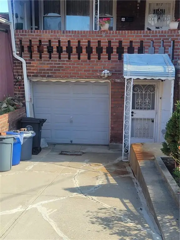 557 East 51st Street, Brooklyn, NY 11203 - Image #3