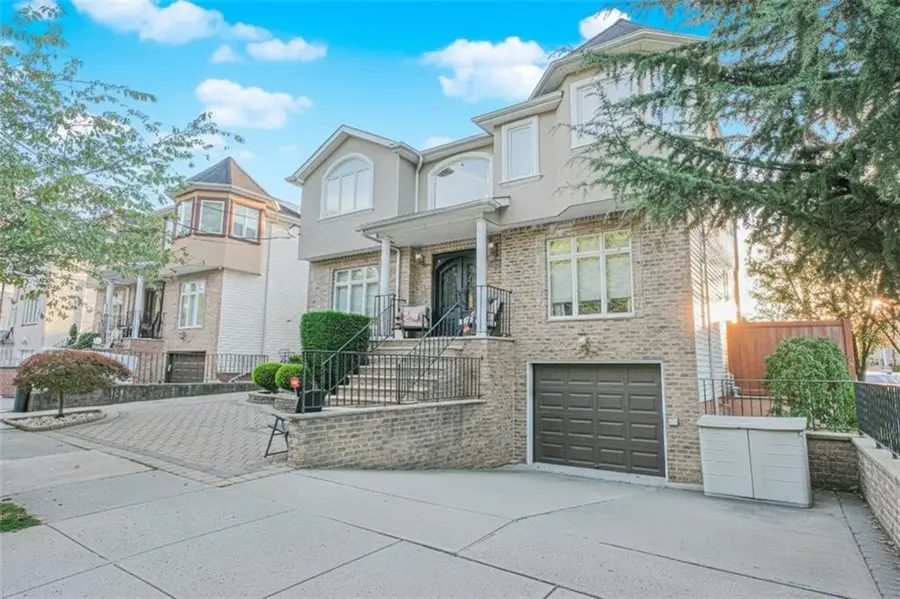 22 Alverson Avenue, Staten Island, NY 10309 - Image #2