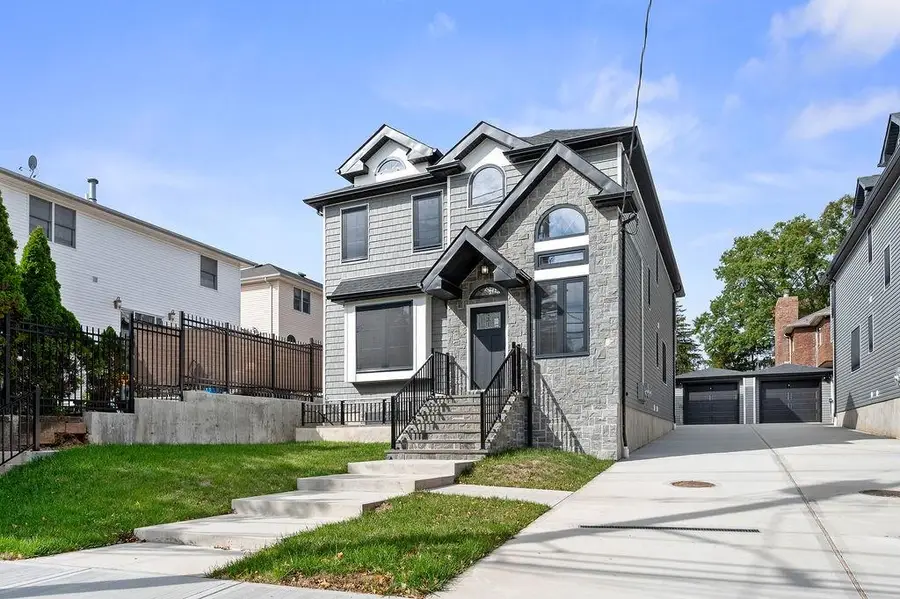 5639 Amboy Road, Staten Island, NY 10309 - Image #2