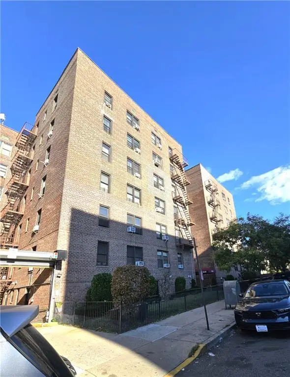 9040 Fort Hamilton Parkway #3K, Brooklyn, NY 11209 - Image #1