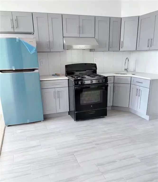 464 57th Street, Brooklyn, NY 11220 - Image #3