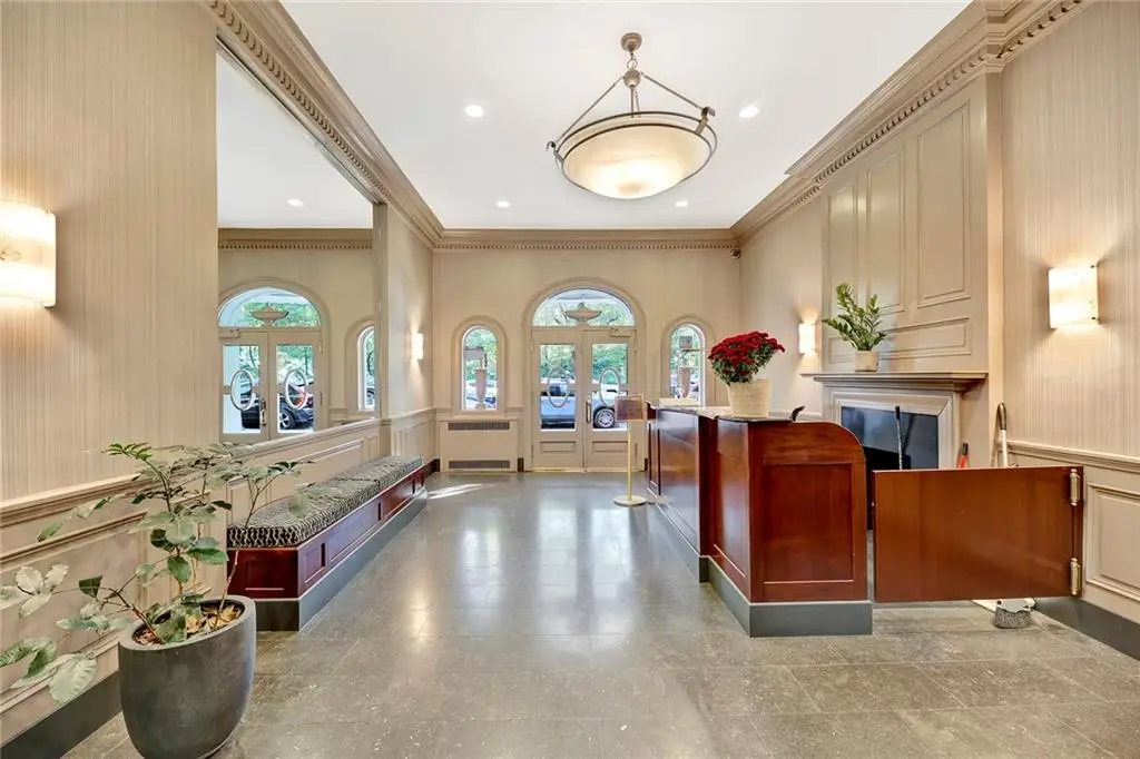 25 Plaza Street West #2C, Brooklyn, NY 11217 - Image #1