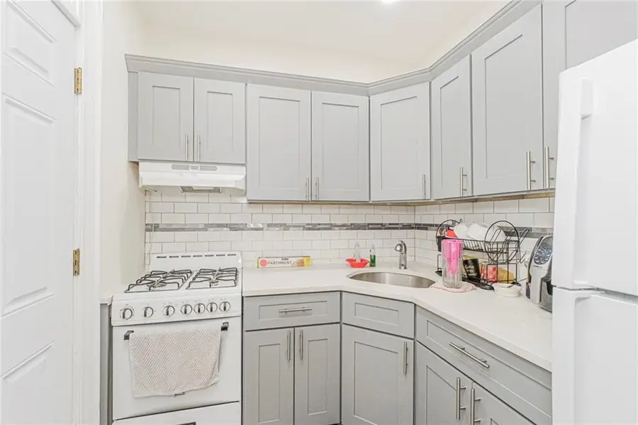 946 Bay Ridge Avenue, Brooklyn, NY 11219 - Image #3