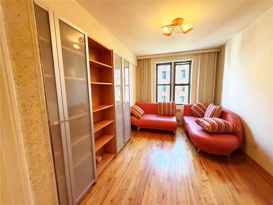 2717 East 28th Street #4D, Brooklyn, NY 11235 - #3
