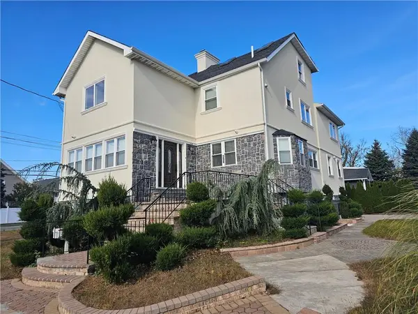 296 Milburn Avenue, Baldwin Harbor, NY 11510