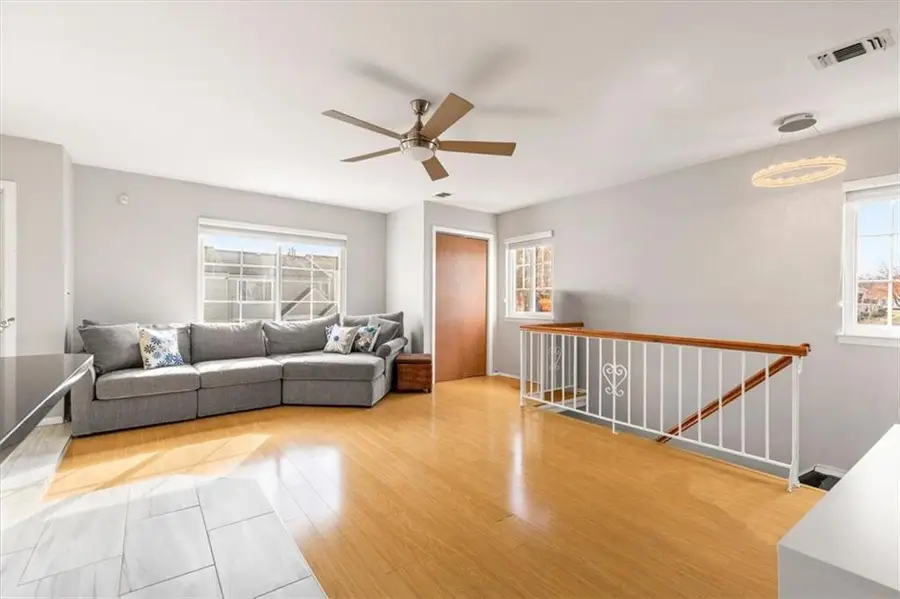 132 Gervil Street #2ndFl, Staten Island, NY 10309 - Image #3