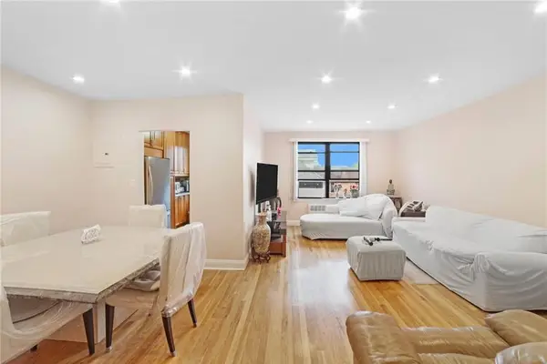 2310 Ocean Parkway #3J, Brooklyn, NY 11223