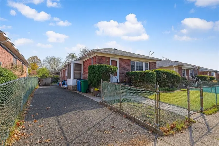 99 Park Hill Circle, Staten Island, NY 10304 - #2