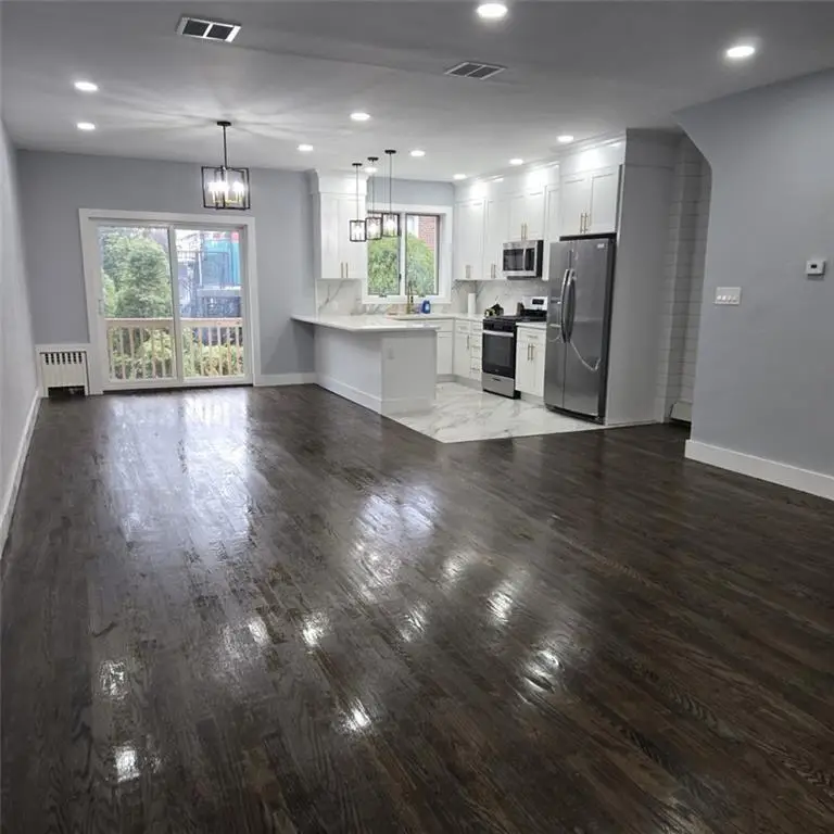 2713 Avenue Y, Brooklyn, NY 11235 - Image #2