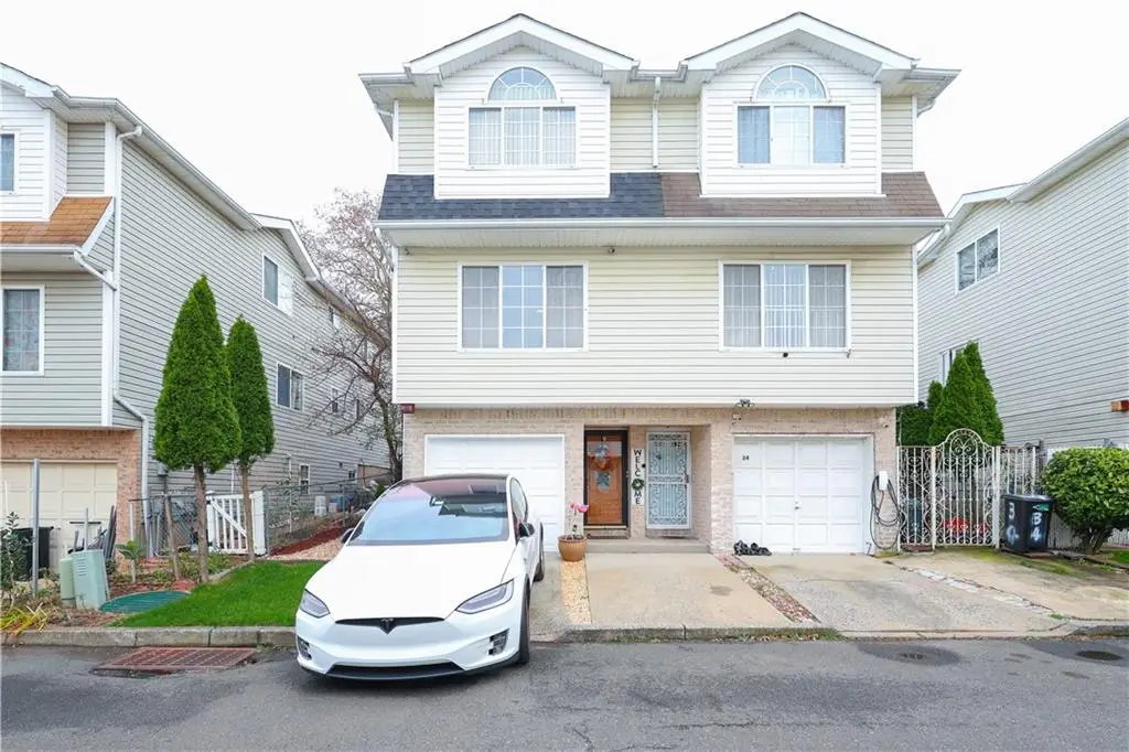 32 Belair Lane, Staten Island, NY 10305 - #1