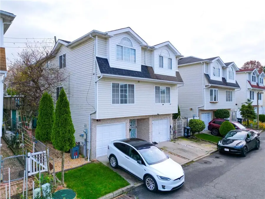 32 Belair Lane, Staten Island, NY 10305 - #3