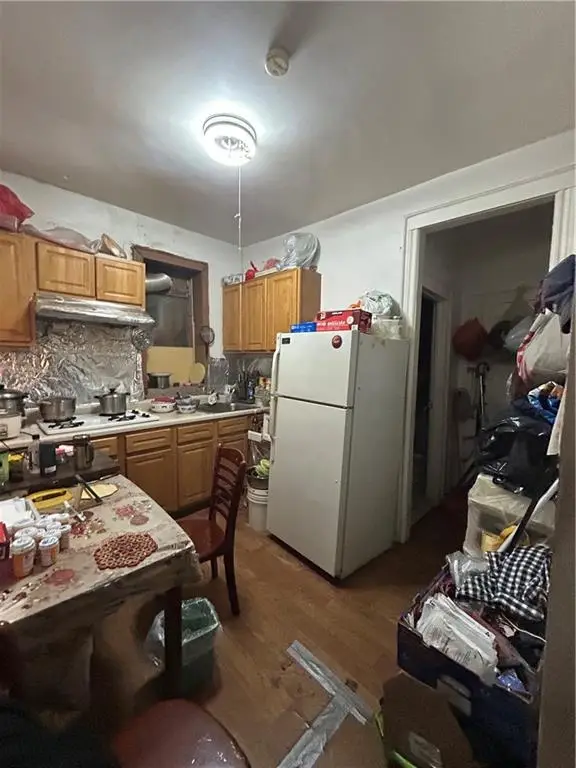 4713 7th Avenue, Brooklyn, NY 11220 - Image #3