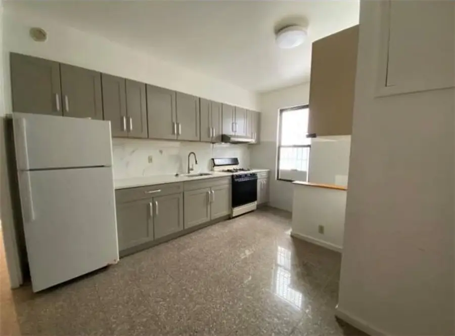 352 68th Street, Brooklyn, NY 11220 - Image #2