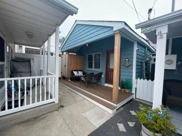 190 Beach 109th Street, Rockaway Park, NY 11694 - #2