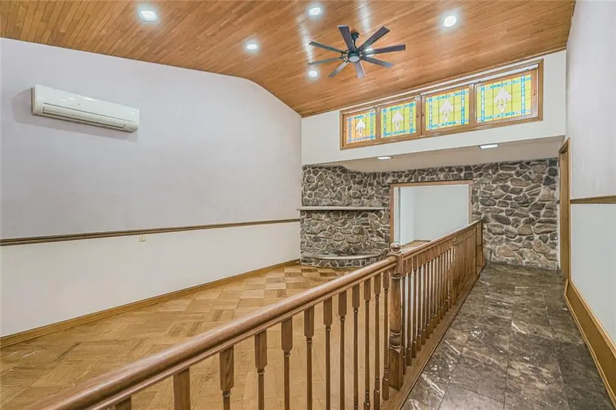 734 Kathleen Place, Brooklyn, NY 11235 - Image #3