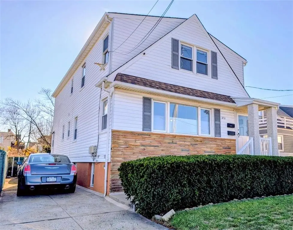 119 11 Beach Channel Drive, Rockaway Park, NY 11694 - Image #1