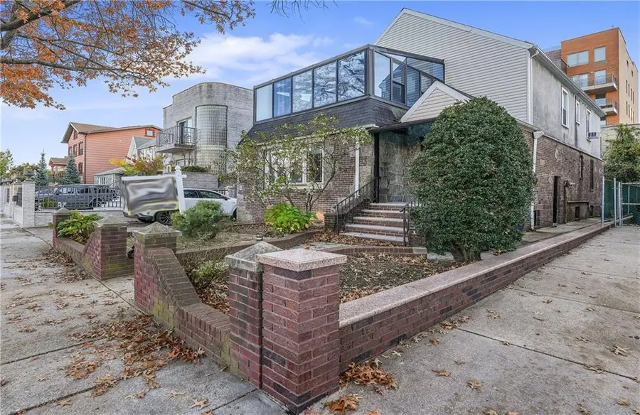 130 Amherst Street, Brooklyn, NY 11235 - Image #2