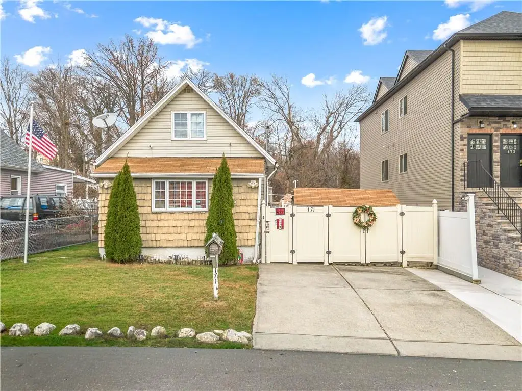 171 Burke Avenue, Staten Island, NY 10314 - #1