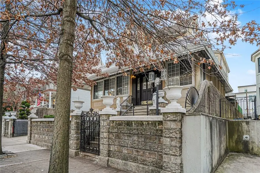 688 East 4th Street, Brooklyn, NY 11218 - Image #2