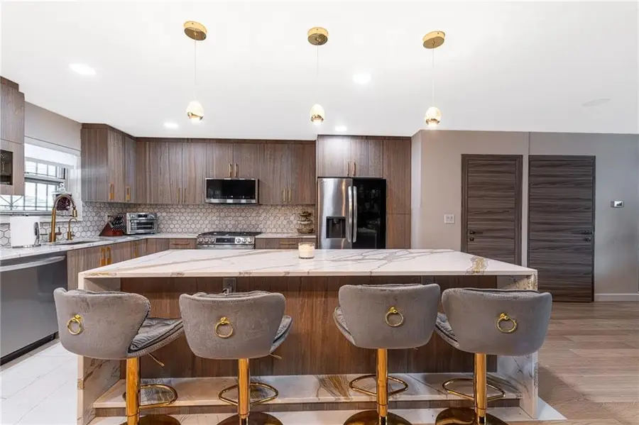 2721 Batchelder Street, Brooklyn, NY 11235 - #3