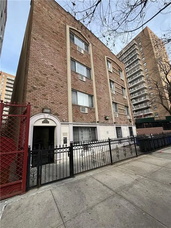 2135 Crotona Avenue #2B, Bronx, NY 10457