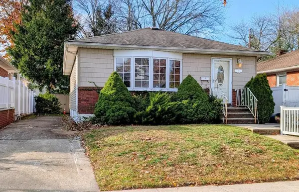 76 Peter Avenue, Staten  Island, NY 10306