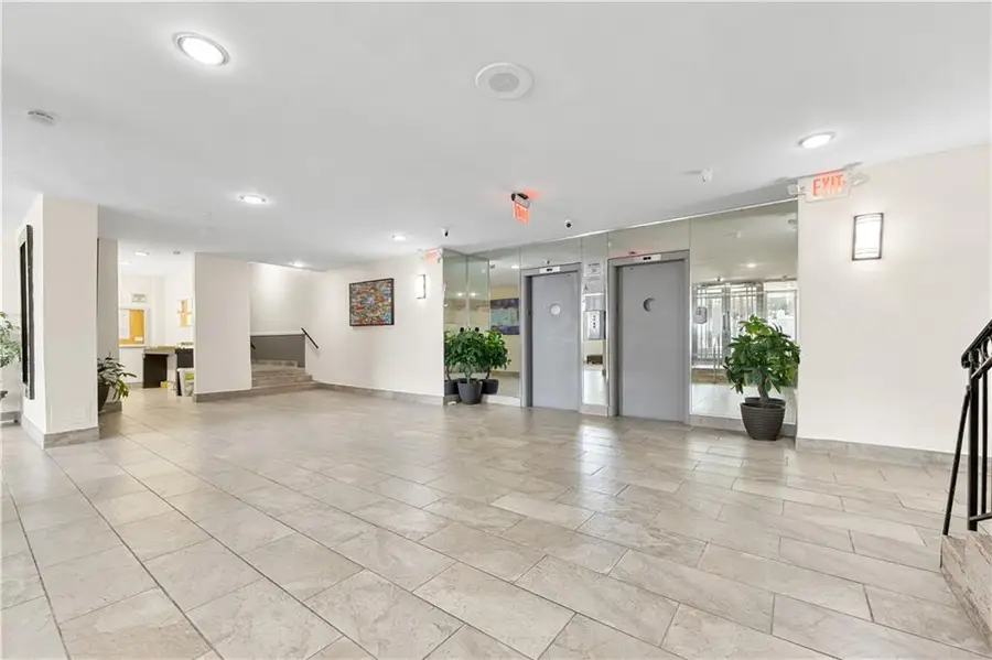 2121 Shore Parkway #7L, Brooklyn, NY 11214 - Image #2