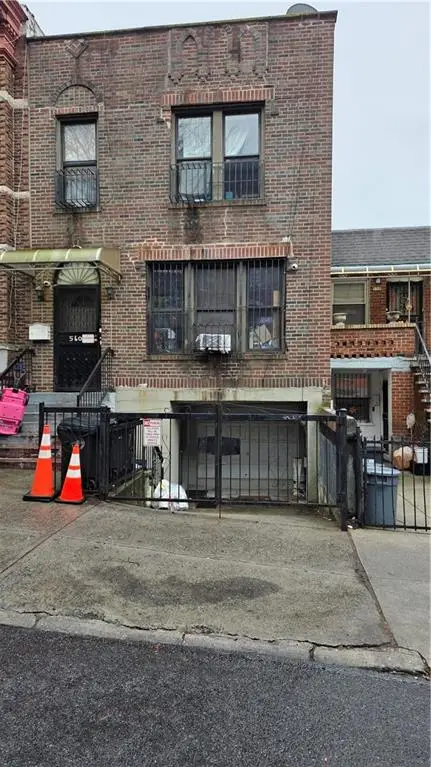 560 46th Street, Brooklyn, NY 11220 - Image #2