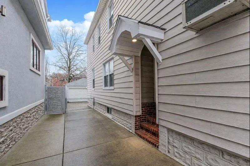 2644 East 27th Street, Brooklyn, NY 11235 - Image #2