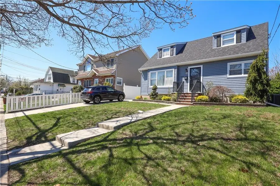 4325 Hylan Boulevard, Staten Island, NY 10312 - Image #2