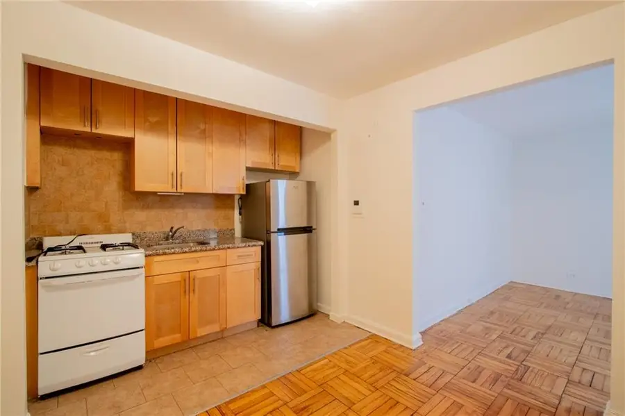 35 Oliver Street #1D, Brooklyn, NY 11209 - Image #2