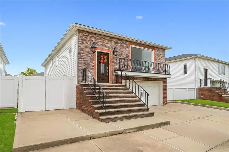 28 Drumgoole Road East, Staten Island, NY 10312 - #2