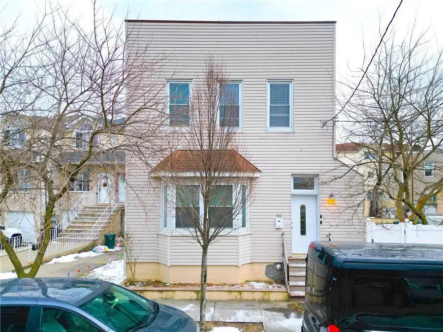 98 Robin Road, Staten Island, NY 10305 - #2