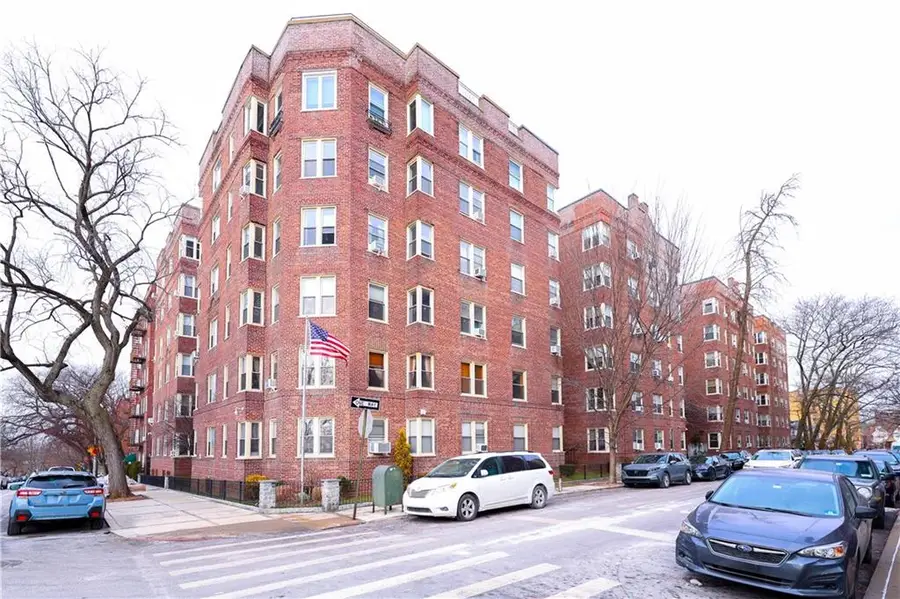 9281 Shore Road #220, Brooklyn, NY 11209 - Image #3