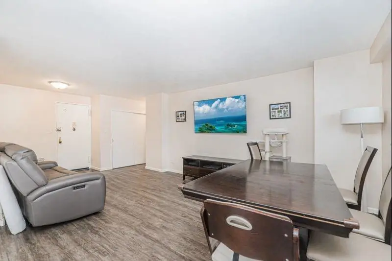 1935 Shore Parkway #3E, Brooklyn, NY 11214 - Image #3