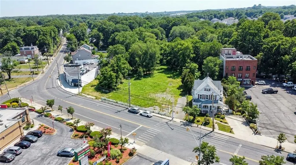 6401 Amboy Road, Staten Island, NY 10309 - Image #1