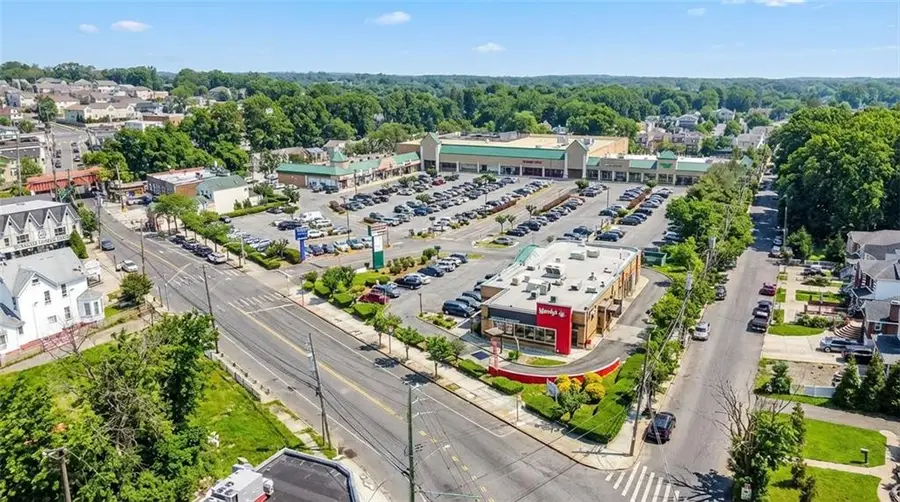 6401 Amboy Road, Staten Island, NY 10309 - Image #3