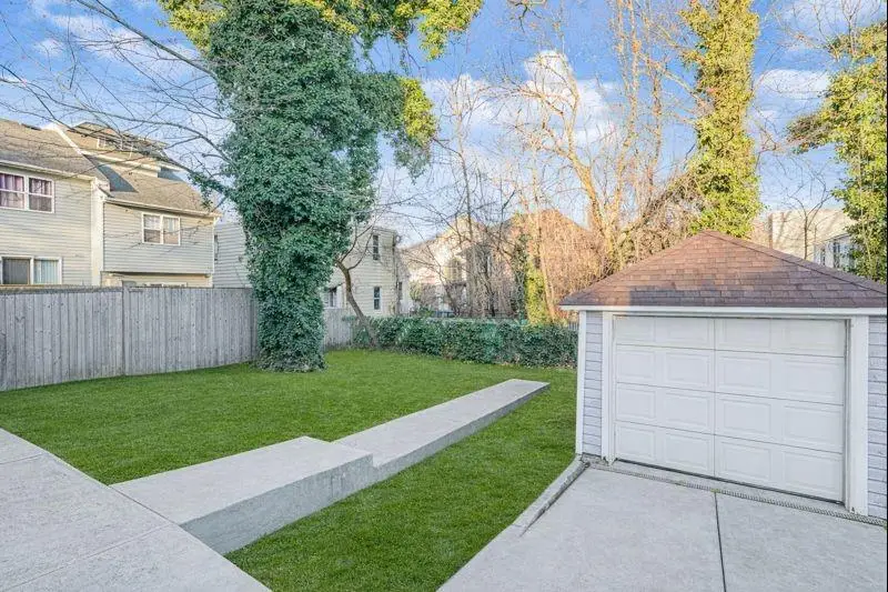 99 Stanley Avenue, Staten Island, NY 10301 - Image #3