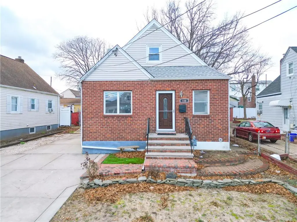 138 Ormonde Boulevard, Valley Stream, NY 11580 - #1