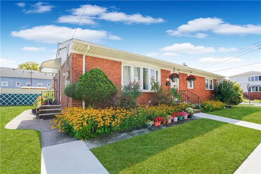 44 Finley Avenue, Staten Island, NY 10306 - Image #3