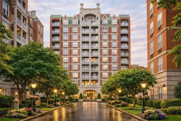 45 Oceana Drive East #4G, Brooklyn, NY 11235