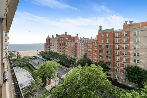 35 Seacoast Terrace #8A, Brooklyn, NY 11235