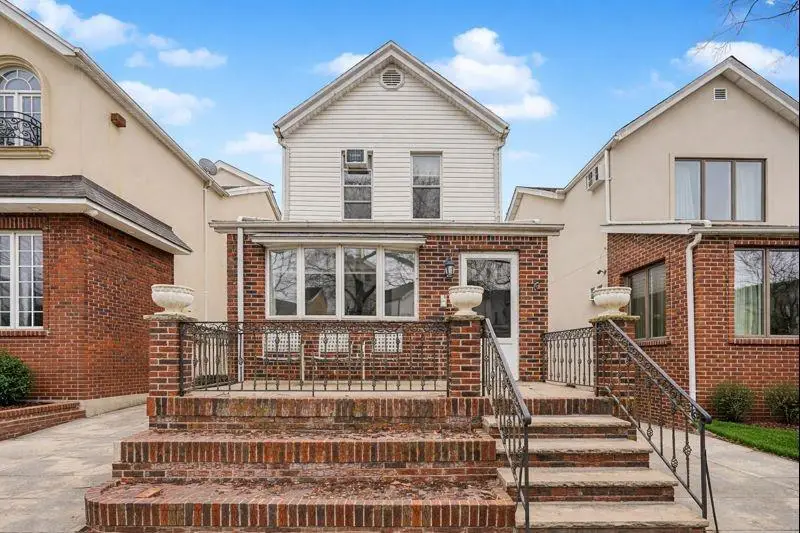 1530 East 2nd Street, Brooklyn, NY 11230 - #2