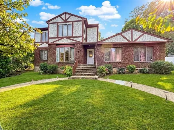 282 Boscombe Avenue, Staten  Island, NY 10309