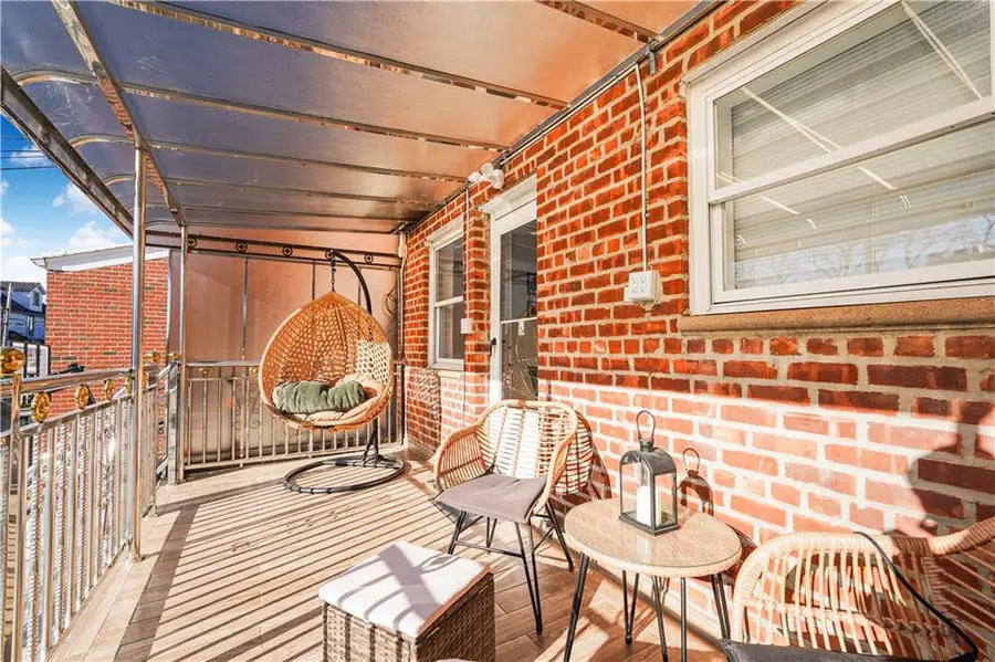 716 Desmond Court, Brooklyn, NY 11235 - Image #3