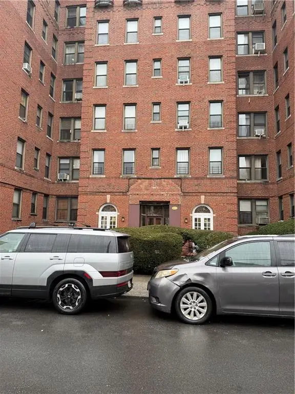 1625 East 13th Street #4G, Brooklyn, NY 11229 - Image #1