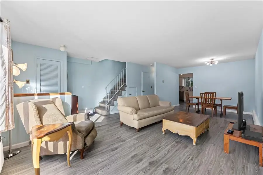 15 Hilridge Court #1206, Staten Island, NY 10305 - Image #2
