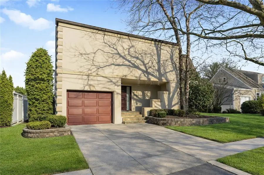 35 Hales Avenue, Staten Island, NY 10312 - Image #3