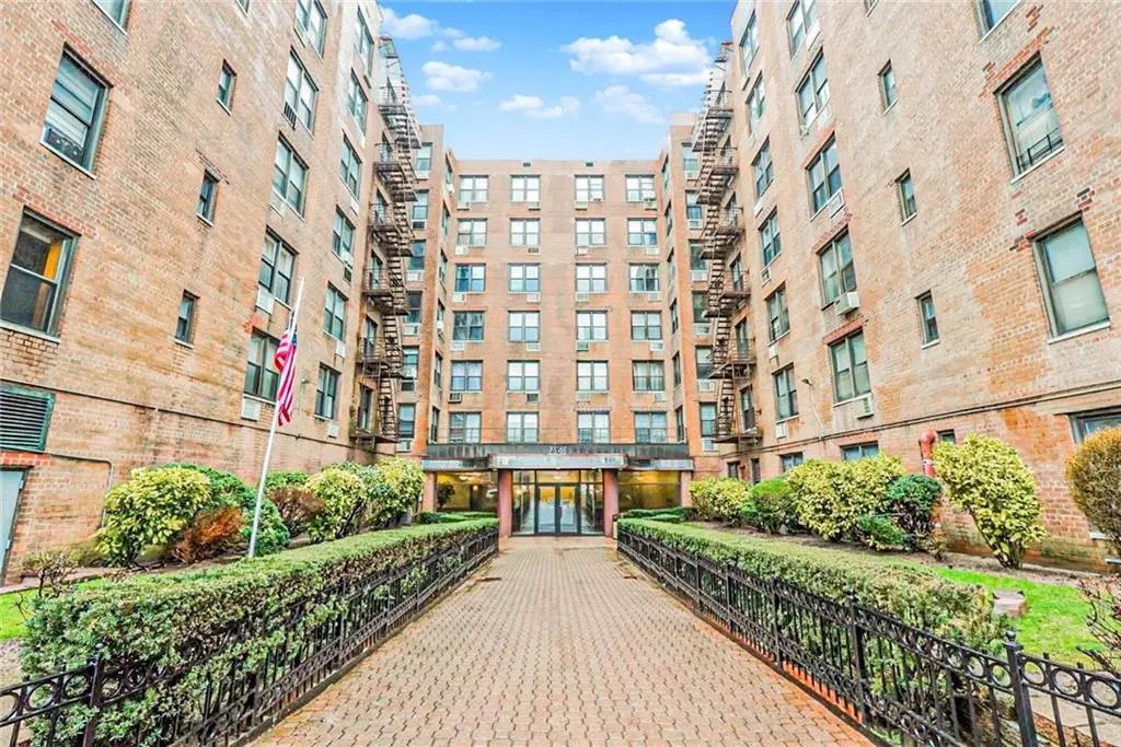 2546 East 13th Street #D9, Brooklyn, NY 11235 - Image #1